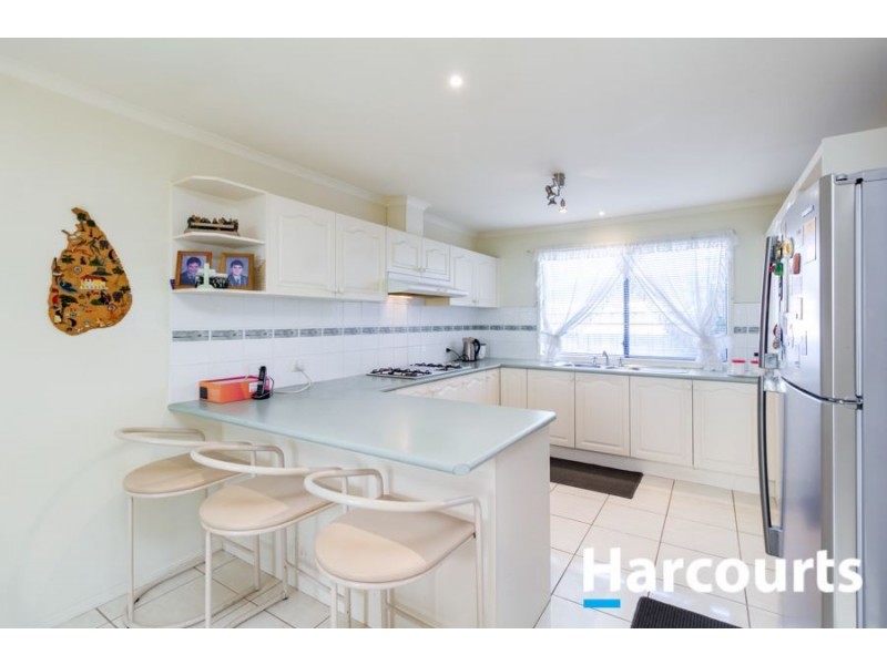 10 Cranberry Place, Cranbourne VIC 3977