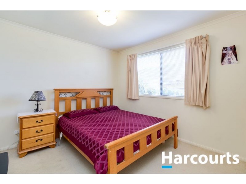 10 Cranberry Place, Cranbourne VIC 3977