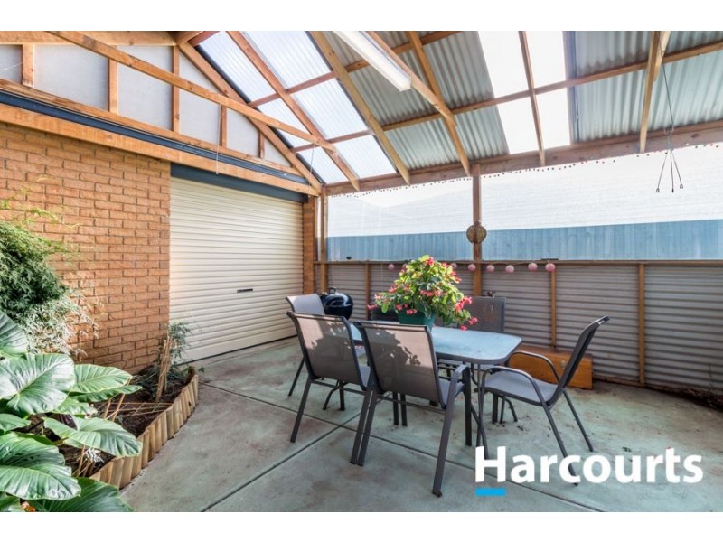 10 Cranberry Place, Cranbourne VIC 3977