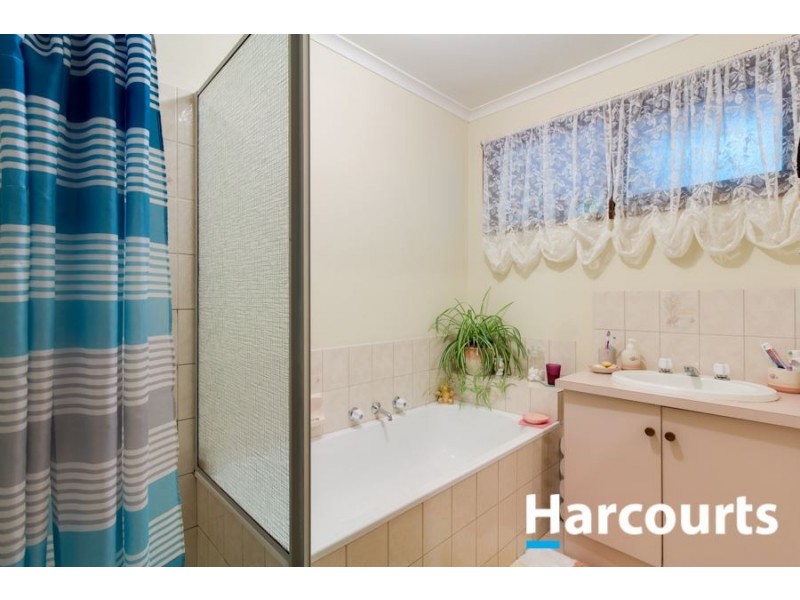 64 Kurrajong Road, Narre Warren VIC 3805