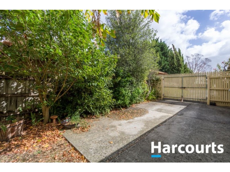 64 Kurrajong Road, Narre Warren VIC 3805
