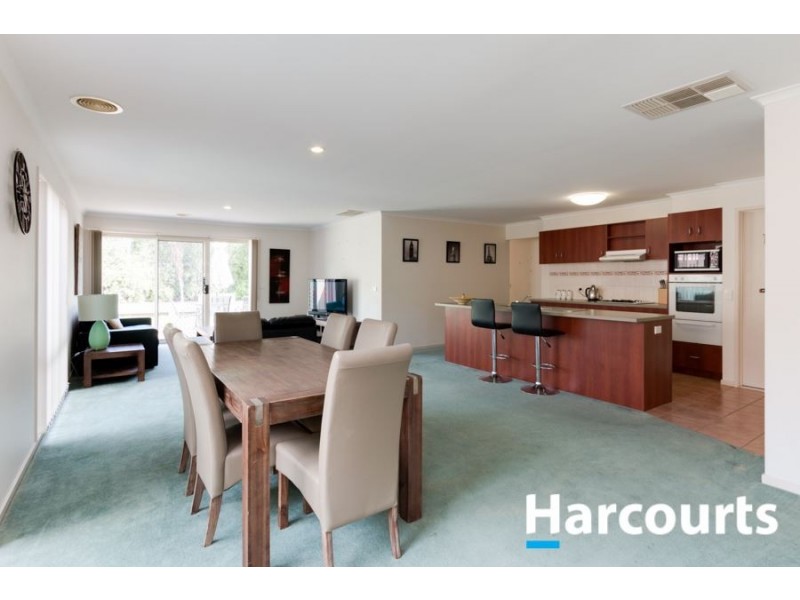43 Briarcrest Drive, Cranbourne East VIC 3977