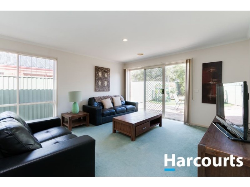 43 Briarcrest Drive, Cranbourne East VIC 3977