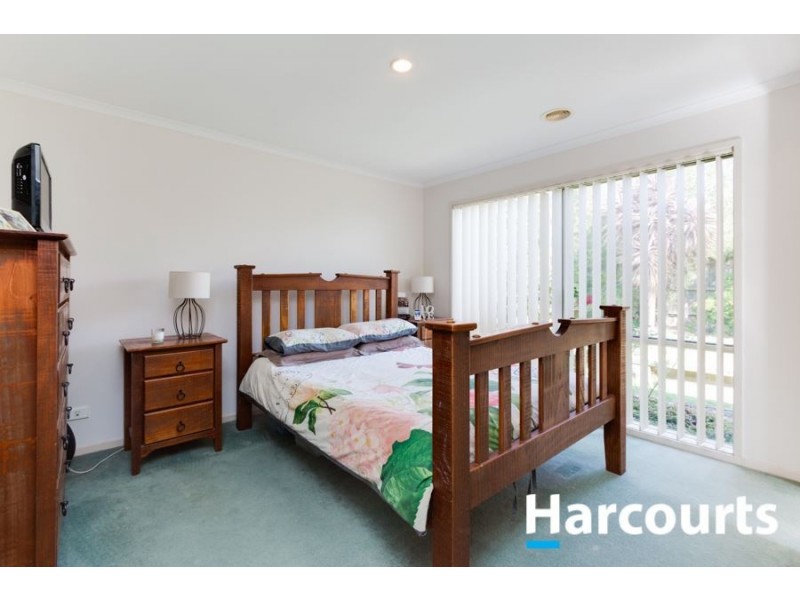43 Briarcrest Drive, Cranbourne East VIC 3977