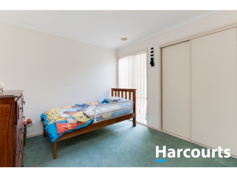 43 Briarcrest Drive, Cranbourne East VIC 3977
