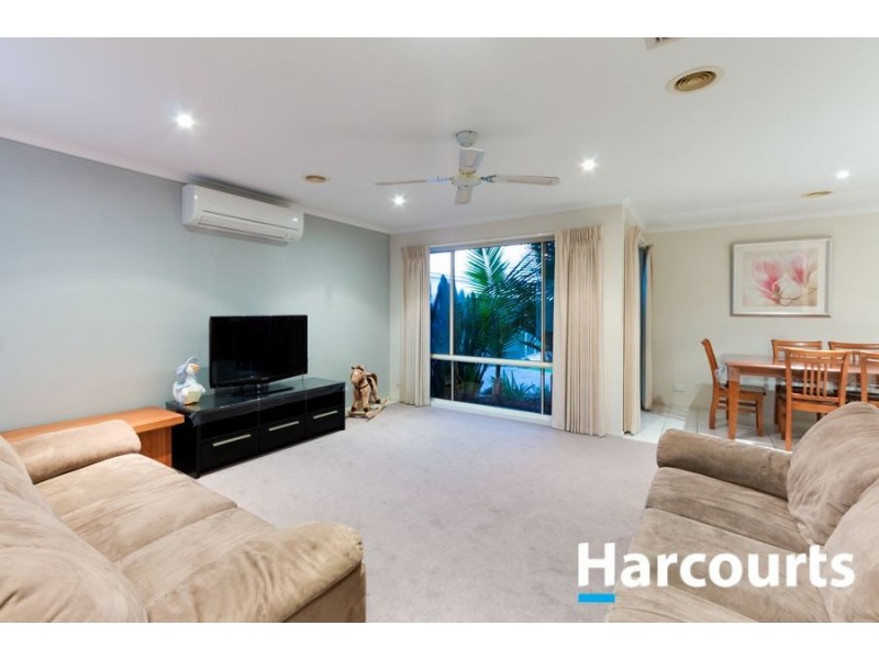 9 Dartmoor Drive, Cranbourne East VIC 3977