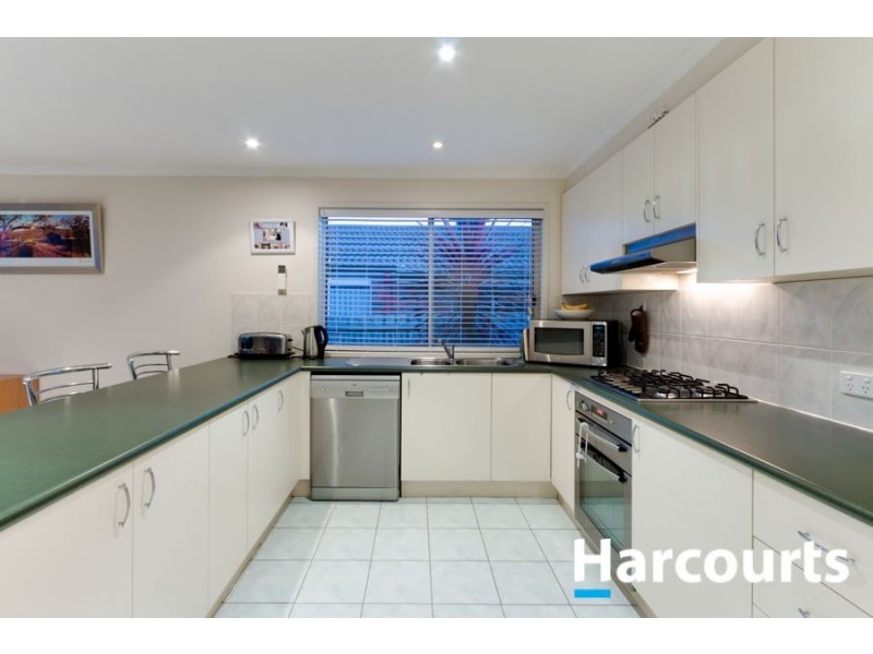 9 Dartmoor Drive, Cranbourne East VIC 3977