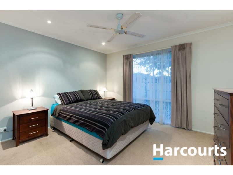 9 Dartmoor Drive, Cranbourne East VIC 3977