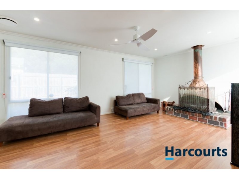 40 Valepark Crescent, Cranbourne VIC 3977