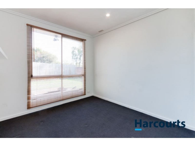 40 Valepark Crescent, Cranbourne VIC 3977