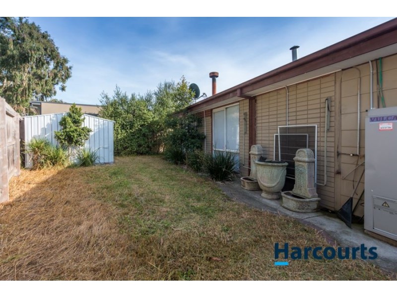 40 Valepark Crescent, Cranbourne VIC 3977