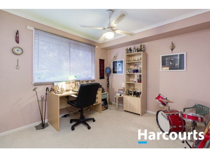 7 Navarre Drive, Cranbourne West VIC 3977