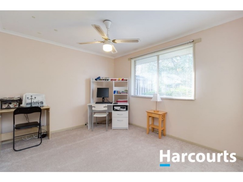 7 Navarre Drive, Cranbourne West VIC 3977