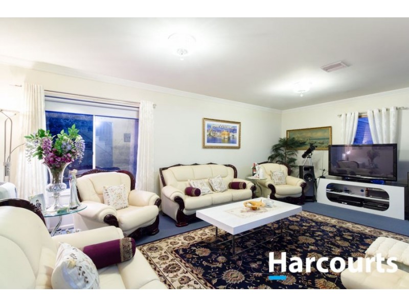 13 Silverwattle Drive, Lyndhurst VIC 3975