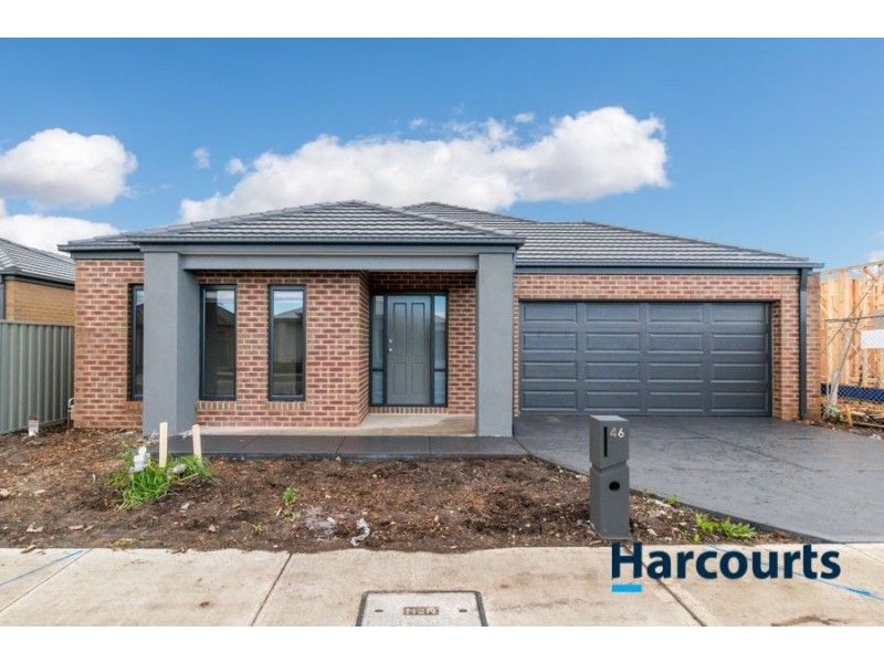 46 Stark Circuit, Cranbourne East VIC 3977