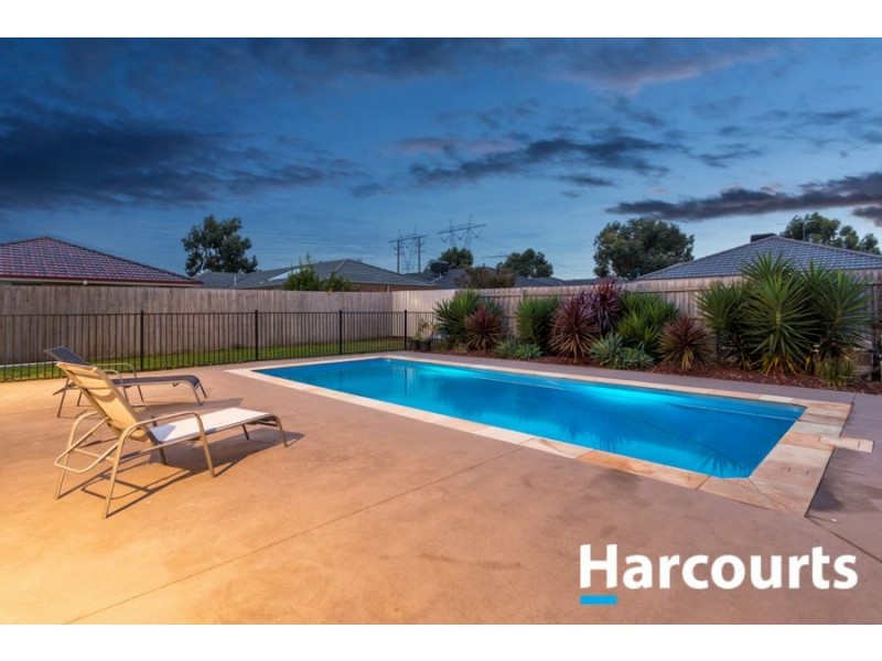 2 Medusa Court, Cranbourne VIC 3977