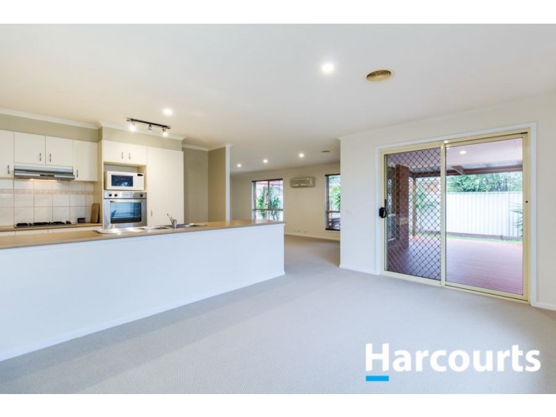 80 Scotsdale Drive, Cranbourne East VIC 3977