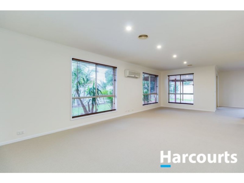 80 Scotsdale Drive, Cranbourne East VIC 3977