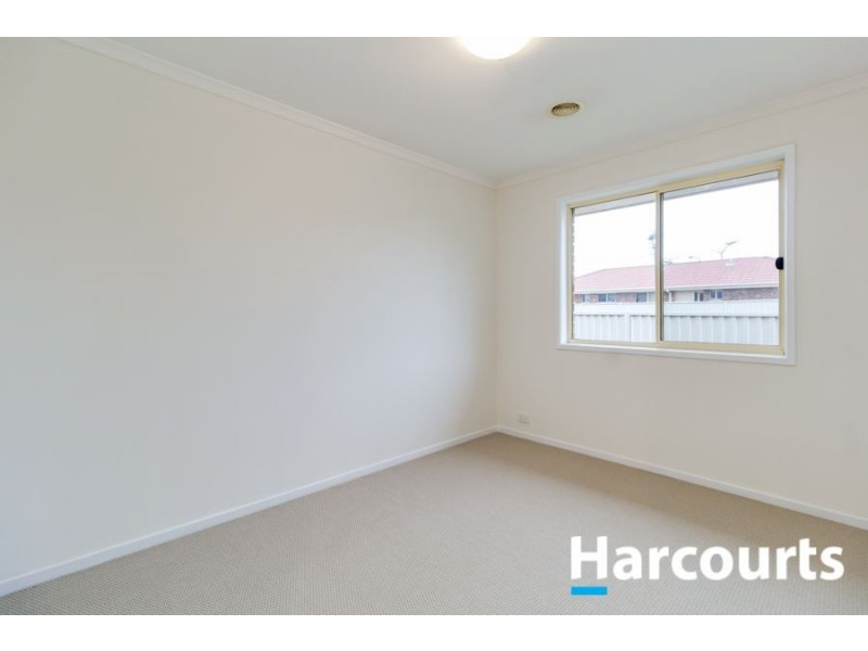 80 Scotsdale Drive, Cranbourne East VIC 3977