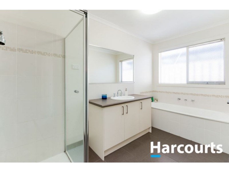 2/166 Union Road, Langwarrin VIC 3910