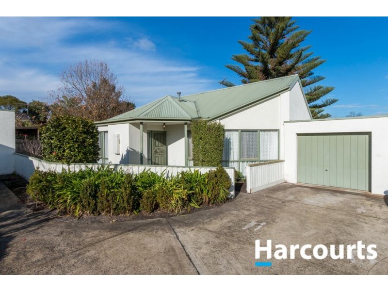 4/23-25 Houlder Avenue, Cranbourne VIC 3977