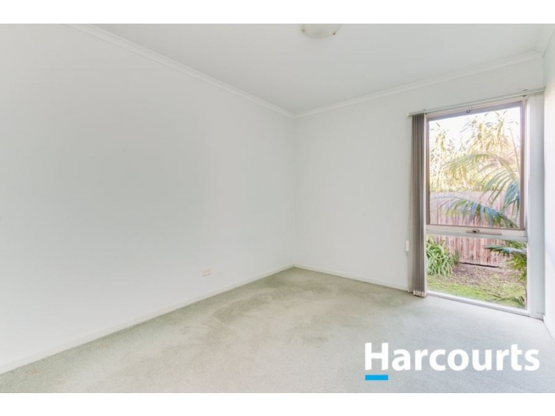 4/23-25 Houlder Avenue, Cranbourne VIC 3977