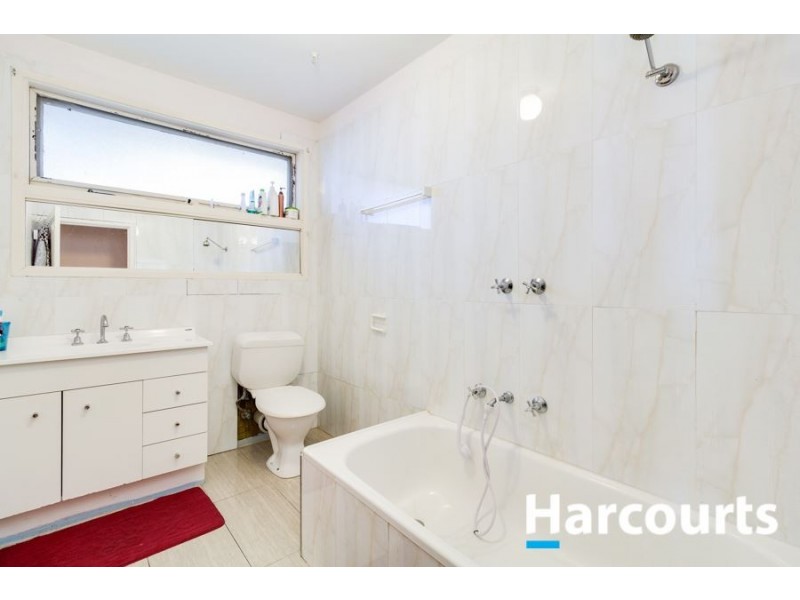 1 Bushland Avenue, Clarinda VIC 3169