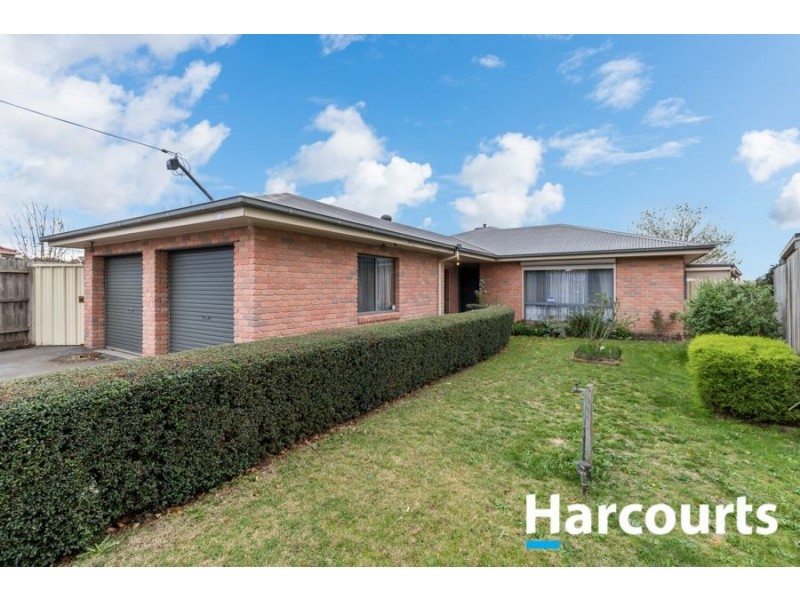 13 Todd Court, Cranbourne West VIC 3977