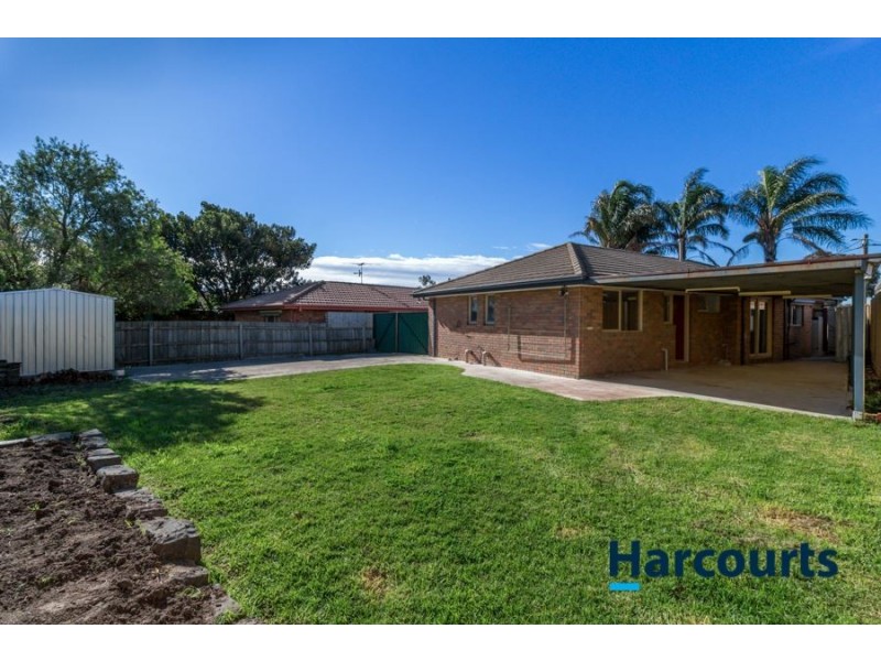 5 Willora Crescent, Cranbourne West VIC 3977