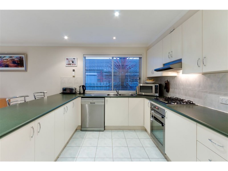9 Dartmoor Drive, Cranbourne East VIC 3977