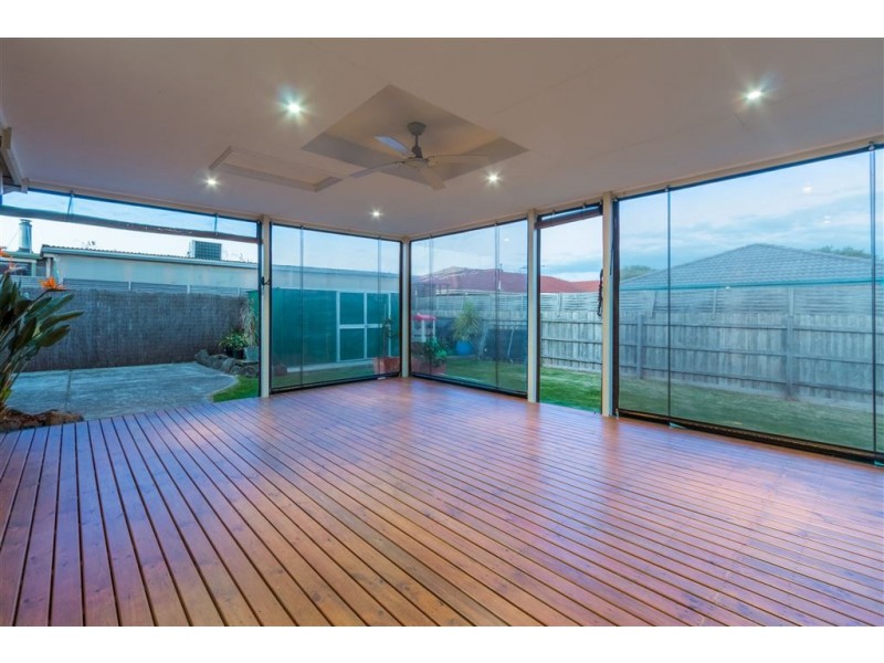 9 Dartmoor Drive, Cranbourne East VIC 3977