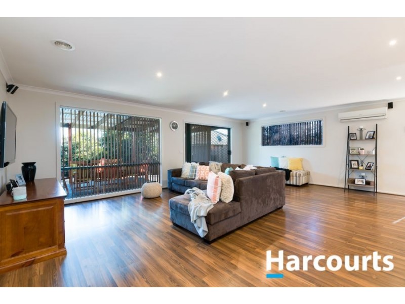 3 Lily Place, Cranbourne VIC 3977