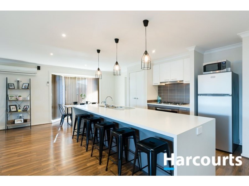 3 Lily Place, Cranbourne VIC 3977