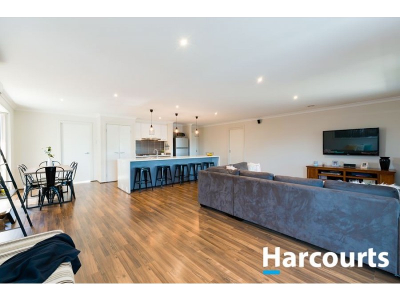 3 Lily Place, Cranbourne VIC 3977