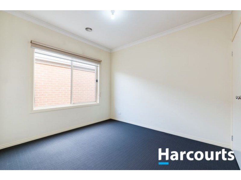 22 Ventasso Street, Clyde North VIC 3978