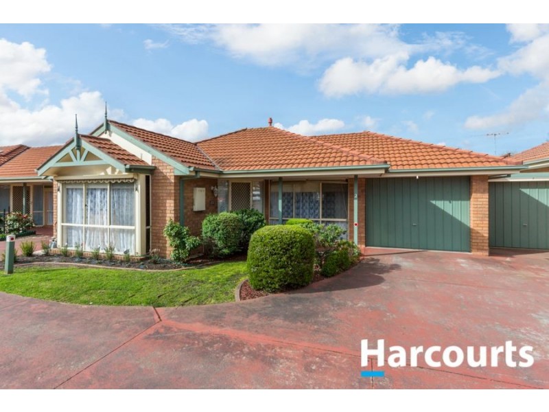 2/15-17 Lyall Street, Cranbourne VIC 3977