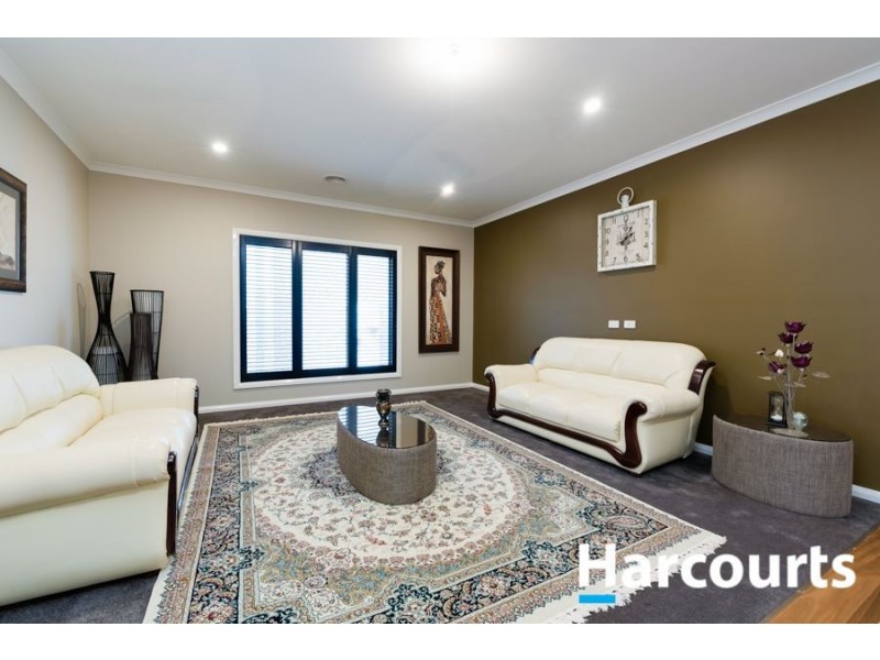 66 Lineham Drive, Cranbourne East VIC 3977
