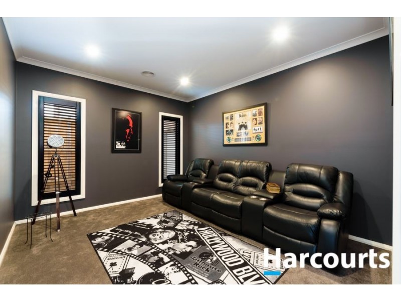 66 Lineham Drive, Cranbourne East VIC 3977