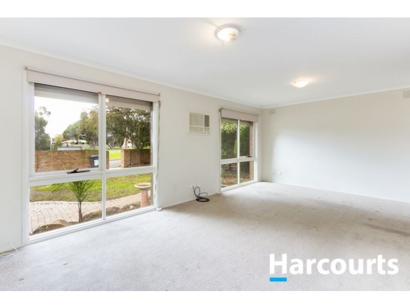 403 South Gippsland Highway, Cranbourne North VIC 3977
