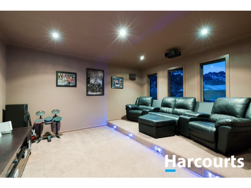 12 Duce Street, Cranbourne East VIC 3977