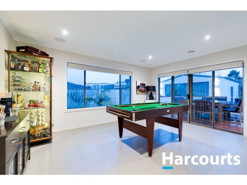 12 Duce Street, Cranbourne East VIC 3977