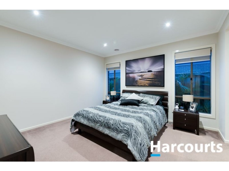 12 Duce Street, Cranbourne East VIC 3977
