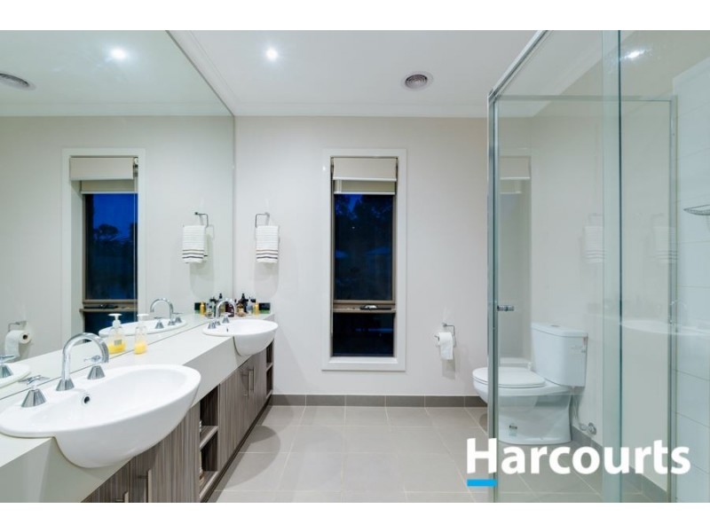 12 Duce Street, Cranbourne East VIC 3977