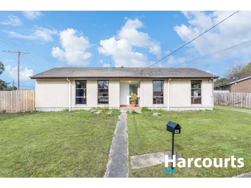 28 Valerie Drive, Cranbourne VIC 3977
