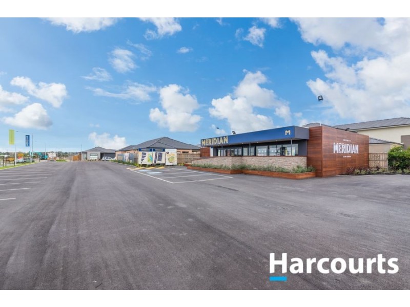 1 Stoneleigh Road, Cranbourne North VIC 3977