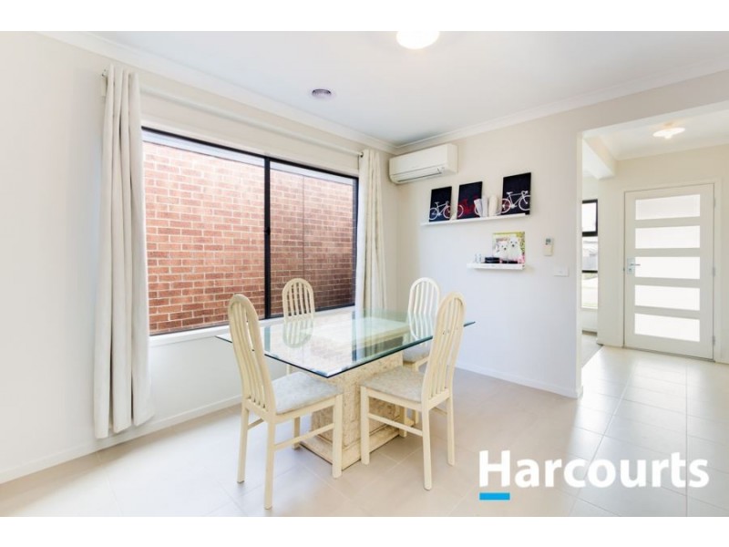 6A Emu Bush Drive, Cranbourne West VIC 3977