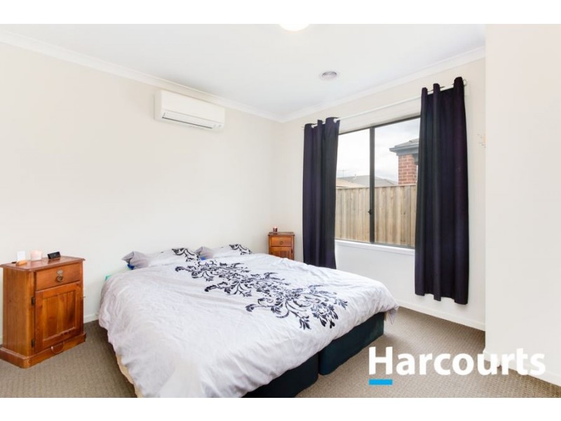 6A Emu Bush Drive, Cranbourne West VIC 3977