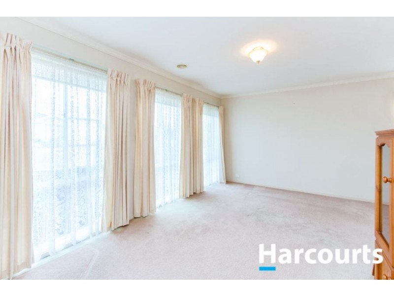 40 Dartmoor Drive, Cranbourne East VIC 3977