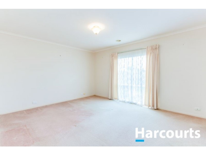 40 Dartmoor Drive, Cranbourne East VIC 3977