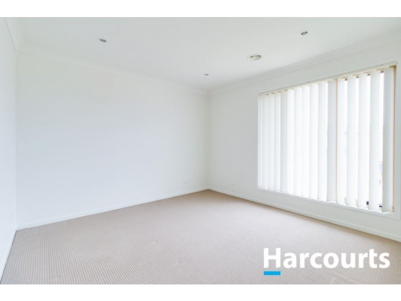 7 Bremer Street, Clyde North VIC 3978